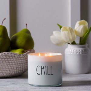 Goose Creek Candle® Jasmine & Vetiver - CHILL...