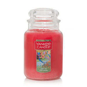 Yankee Candle® Art in the Park Großes Glas 623g