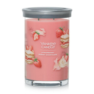 Yankee Candle&reg; Strawberry Bunny Shortcake...