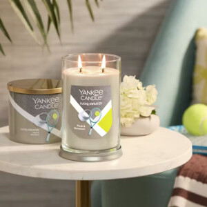 Lucky Sweater - Musk & Geranium 2-Docht Tumbler 567g