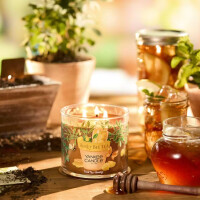 Vanilla Cupcake -  Honey Bee Tea - Iced Tea · Honey 3-Docht-Kerze 411g