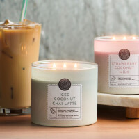 Strawberry Coconut Milk 3-Docht-Kerze 411g