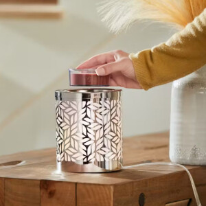 Leaves Scenterpiece&trade; Easy Meltcup Warmer