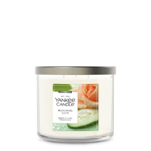 Blooming Love 3-Docht-Kerze 411g