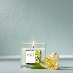 Iris Apple 1-Docht-Kerze 122g