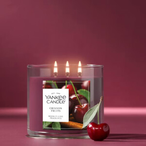 Crimson Fruits 3-Docht-Kerze 411g