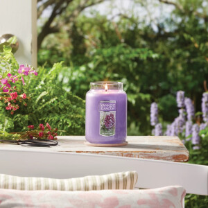 Lilac Blossoms Großes Glas 623g