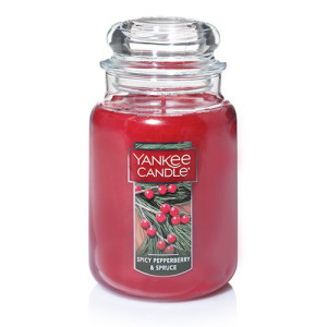 Yankee Candle® Spicy Pepperberry & Spruce...