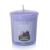 Lilac Blossoms Votivkerze 49g